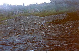One of several rocky slides to scramble up, Brew Lake 1995-09.